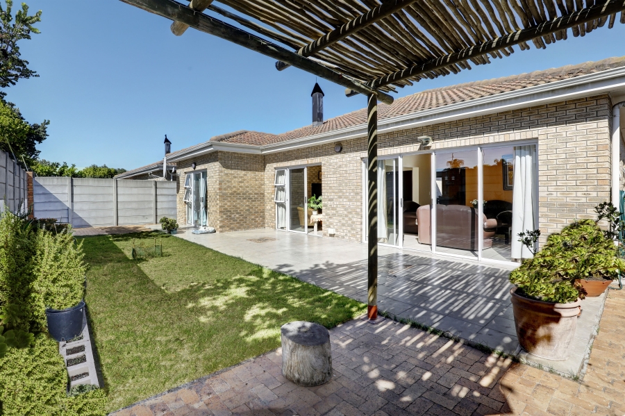 3 Bedroom Property for Sale in Sonkring Western Cape
